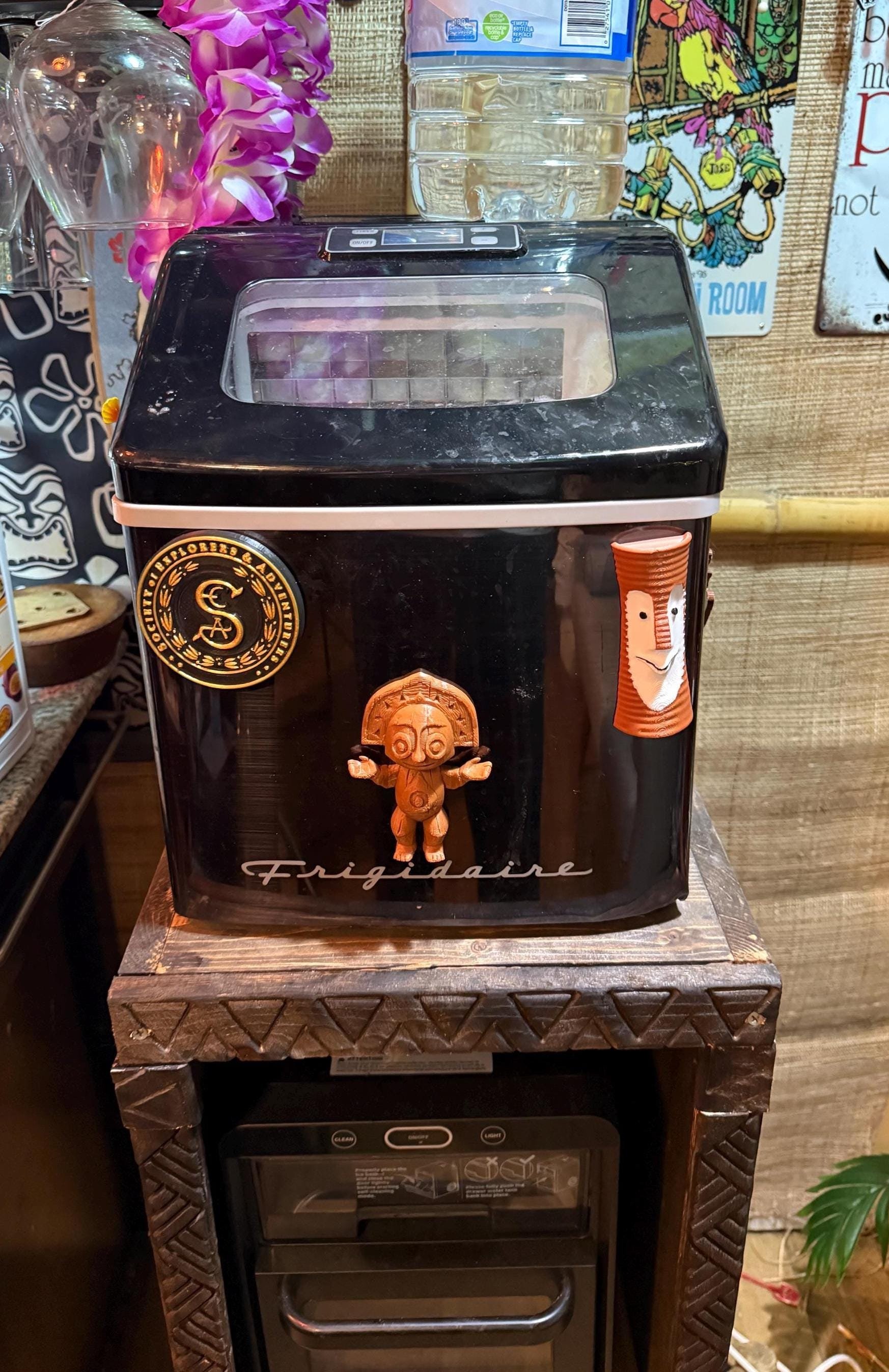 Maui Tiki Fridge Magnet, 3D Printed Wood-Look Tiki Bar Decor